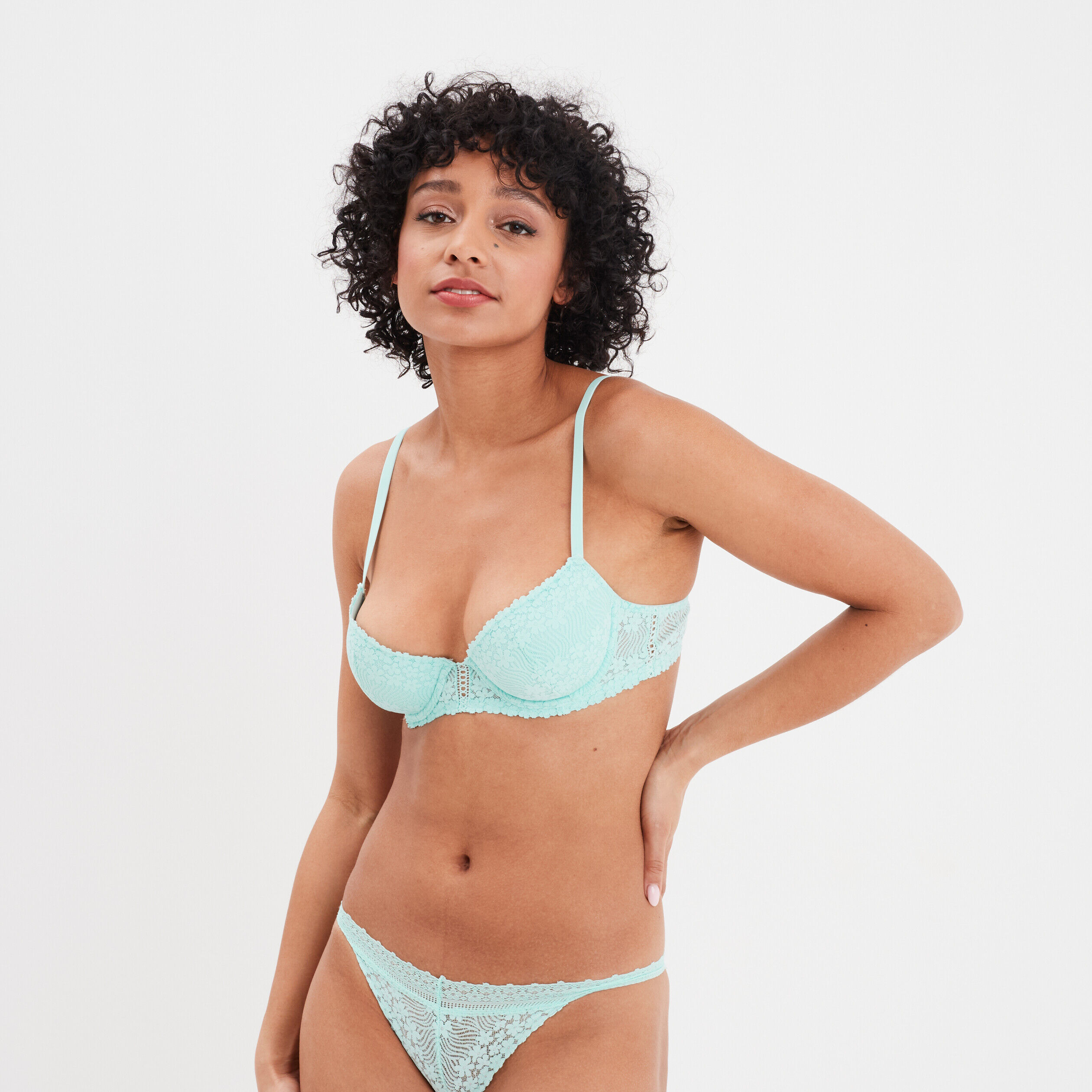 Soutien-gorge corbeille paddé dentelle bleu turquoise femme LH