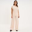 Pantalon effet gaufr&eacute; fluide beige femme