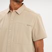 Chemise d&eacute;perlante droite stretch beige homme