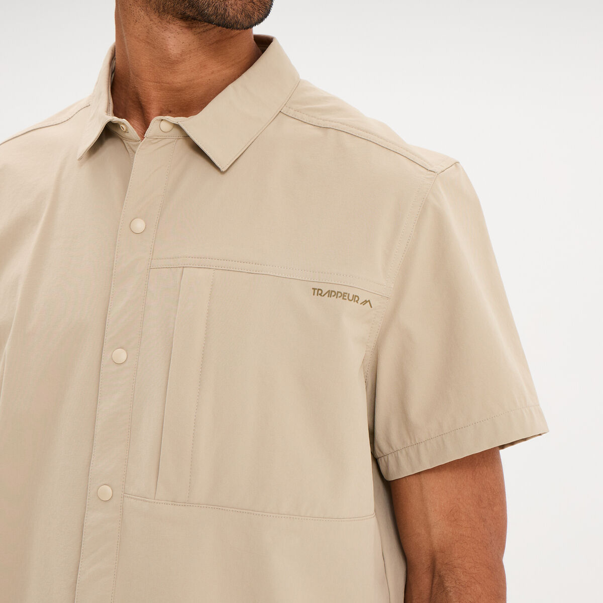 Chemise d&eacute;perlante droite stretch beige homme
