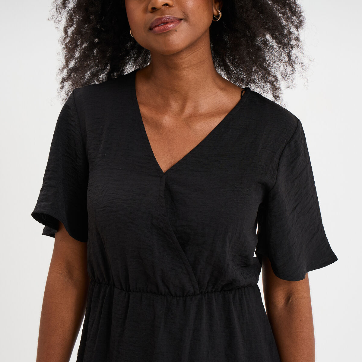 Robe courte col cache-coeur noir femme
