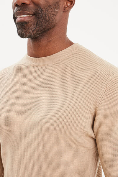 Pull en maille textur&eacute;e col rond beige homme