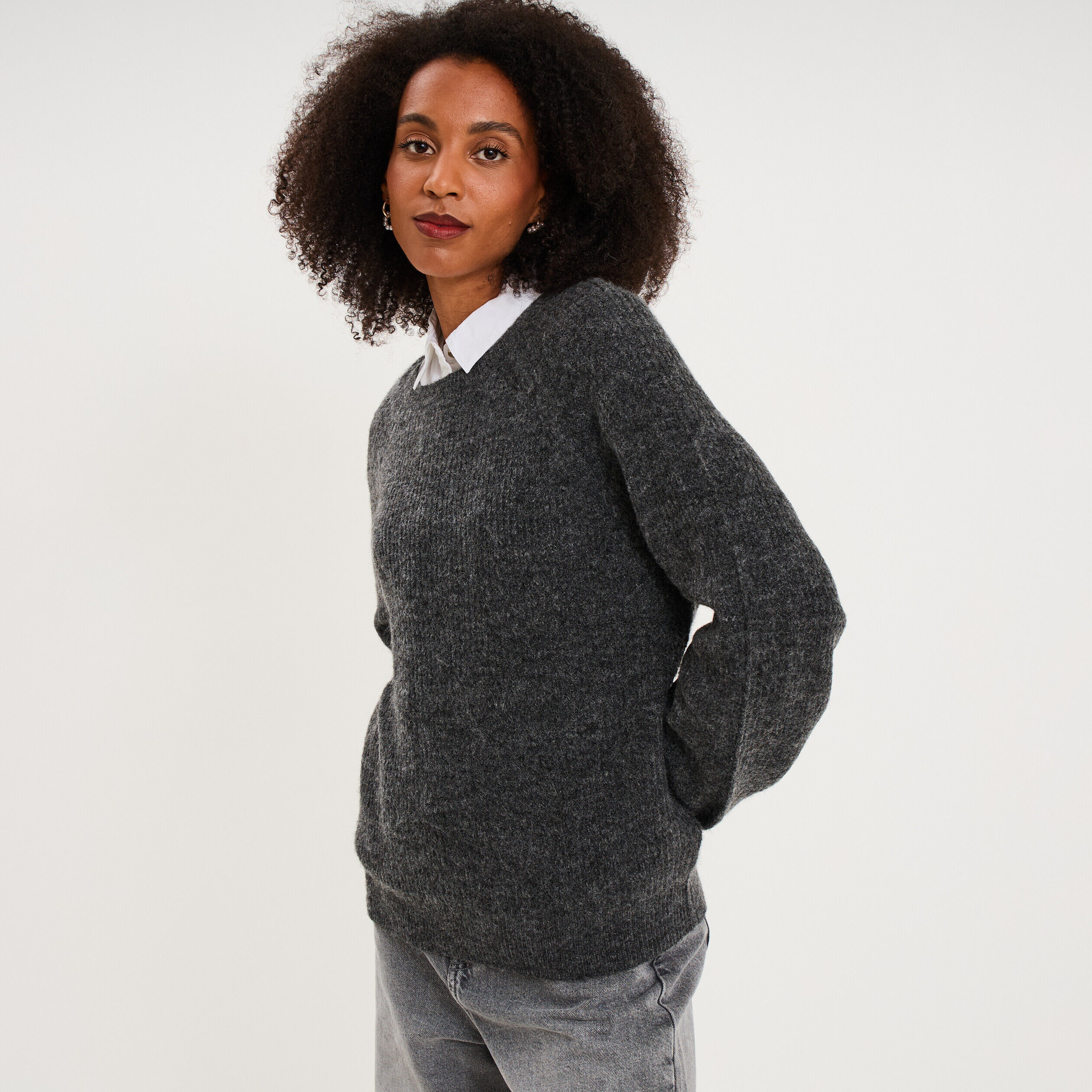 Pull col rond manches longues gris foncé femme