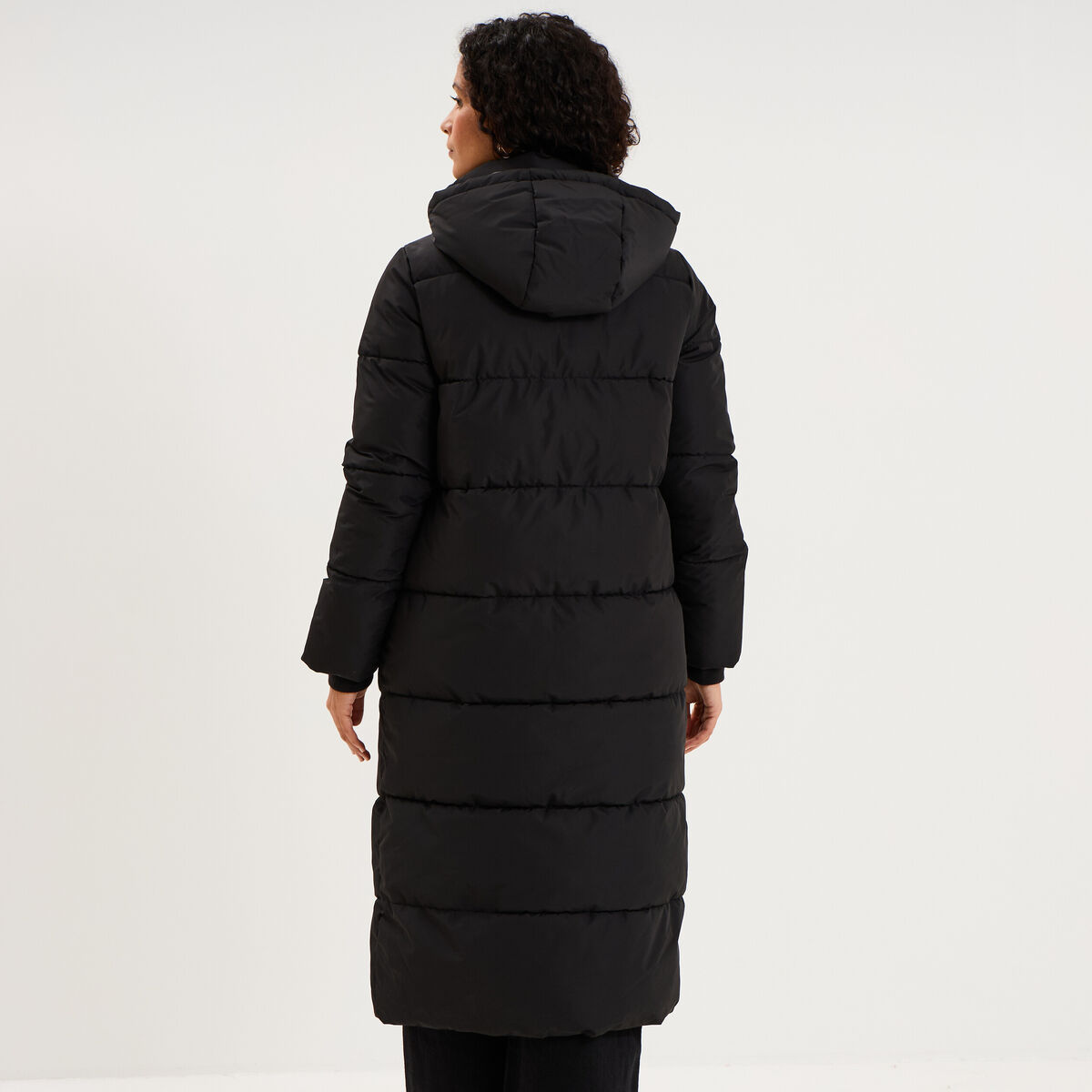 Doudoune longue zipp&eacute;e &agrave; capuche noir femme