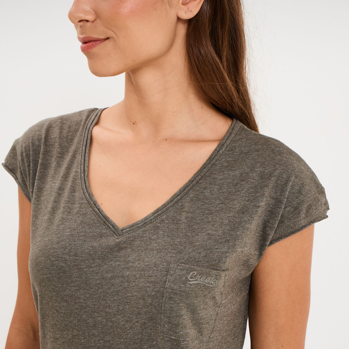 T-shirt col v poche poitrine vert kaki femme