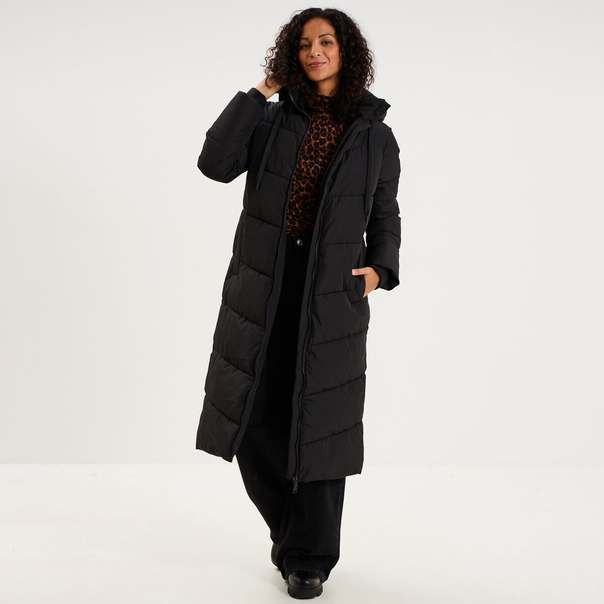 Doudoune longue zipp&eacute;e &agrave; capuche noir femme