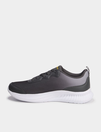 Baskets running à scratchs gris homme