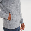 Gilet &agrave; torsades et col montant gris clair homme