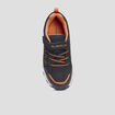 Baskets running scratchs Trappeur Rapen noir garçon