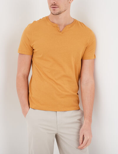 T-shirt manches courtes col tunisien jaune moutarde homme