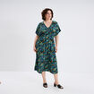 Robe fluide longue col en V vert émeraude femme grande taille