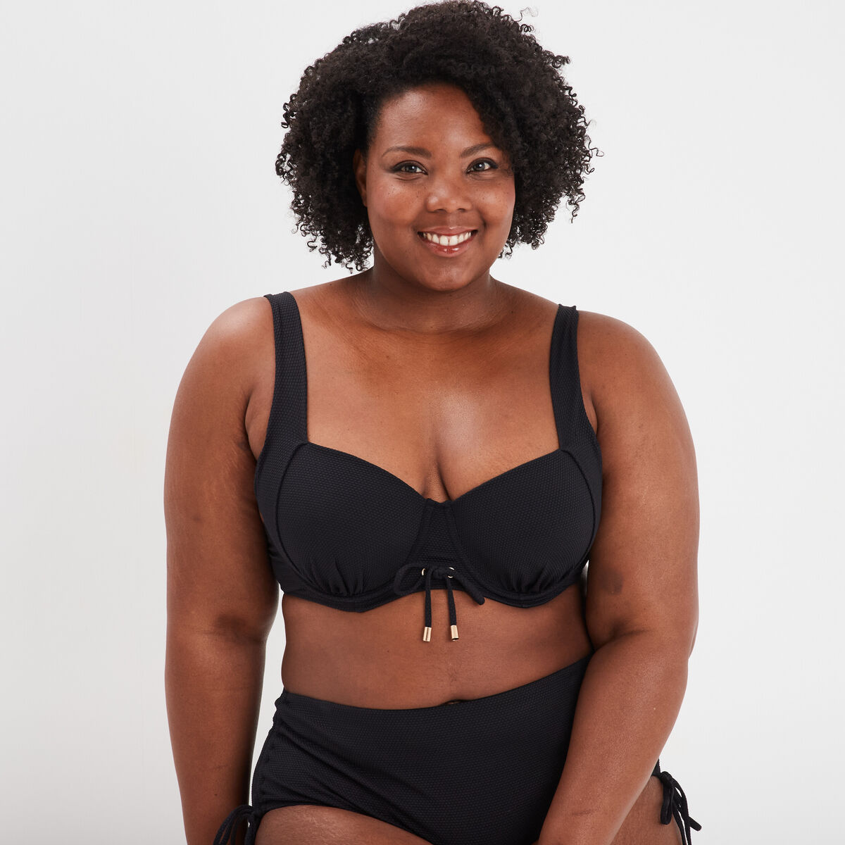 Haut de maillot de bain forme corbeille noir femme grande taille