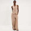 Veste sans manches ajust&eacute;e boutonn&eacute;e marron femme