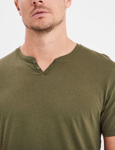 T-shirt manches courtes col tunisien vert kaki homme