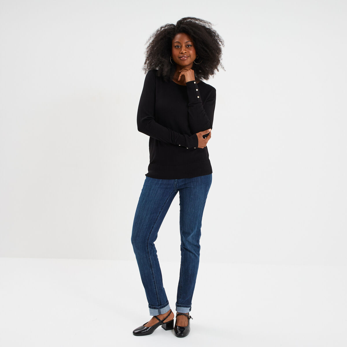 Pull col rond boutons aux poignets noir femme
