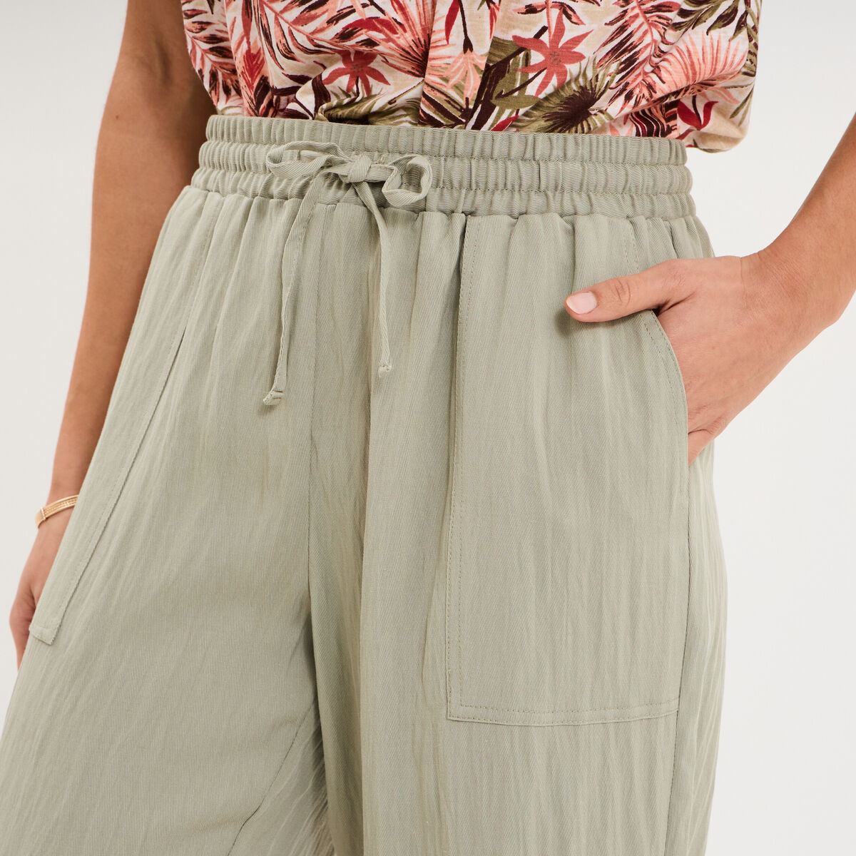 Pantalon fluide carotte &eacute;lastiqu&eacute;e vert kaki femme