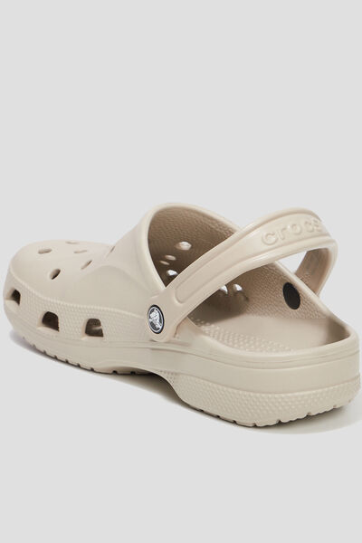 Sabots &agrave; bride ajour&eacute; Crocs sable femme