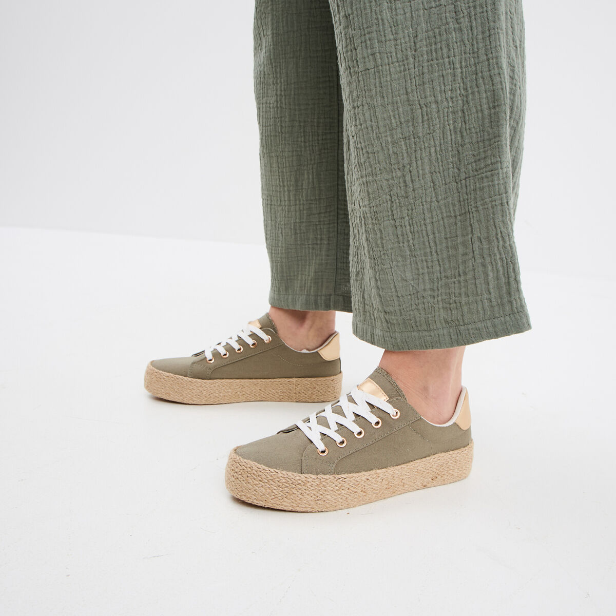 Tennis basses toile plateformes vert kaki femme