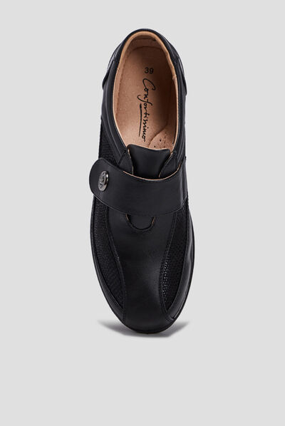 Loafers compensés en cuir noir femme