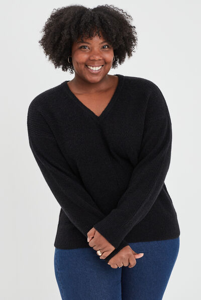 Pull manches chauves-souris col en V noir femme grande taille