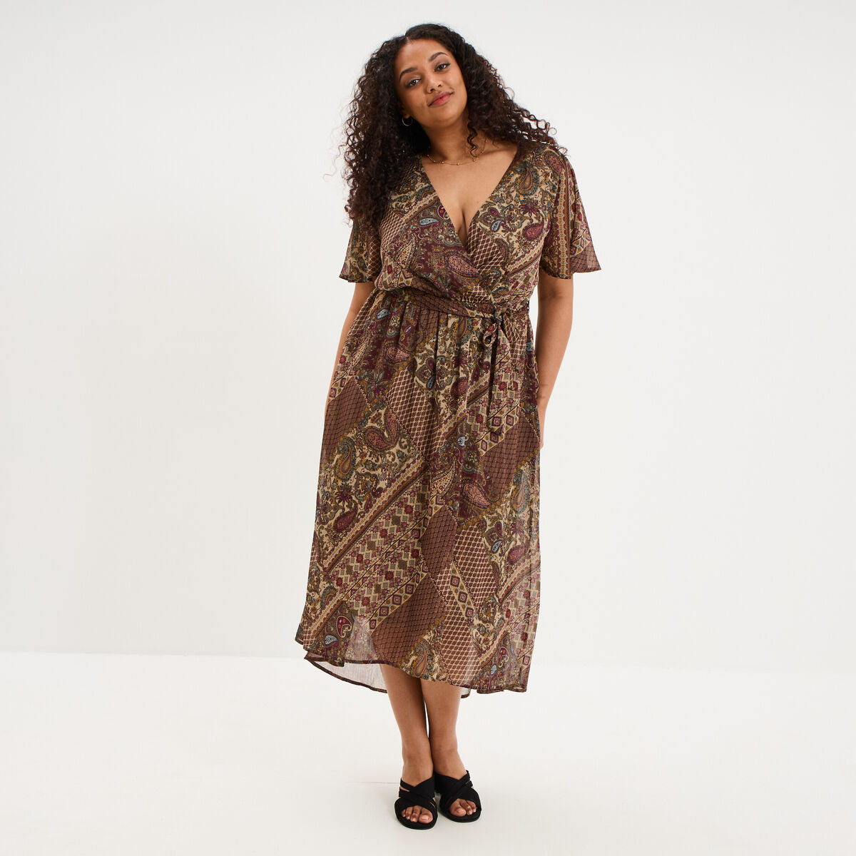 Robe longue fluide col en V ceintur&eacute;e vert kaki femme grande taille