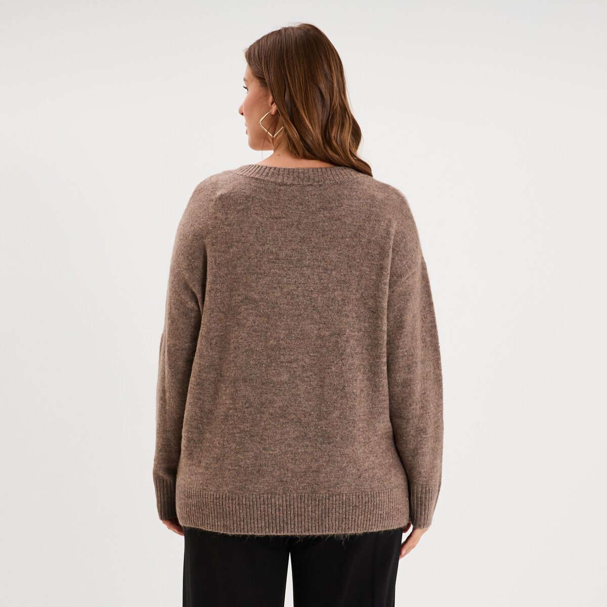 Pull droit col en V manches longues taupe femme grande taille