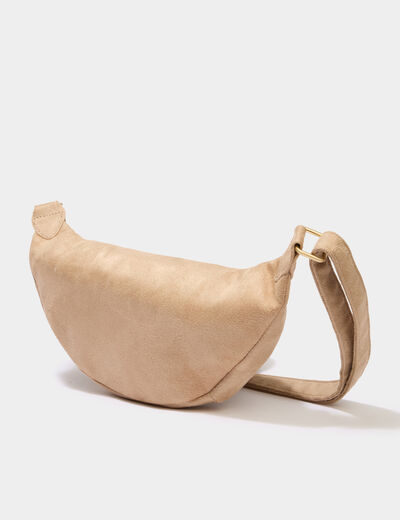 Sac banane su&eacute;dine avec d&eacute;tails clout&eacute;s sable femme