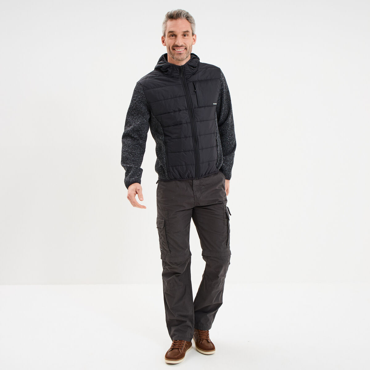 Gilet zipp&eacute; &agrave; capuche gris fonc&eacute; homme