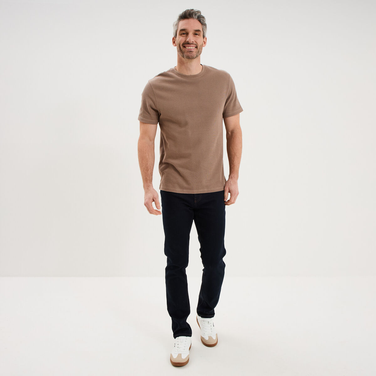 T-shirt textur&eacute; droit col rond coton marron homme