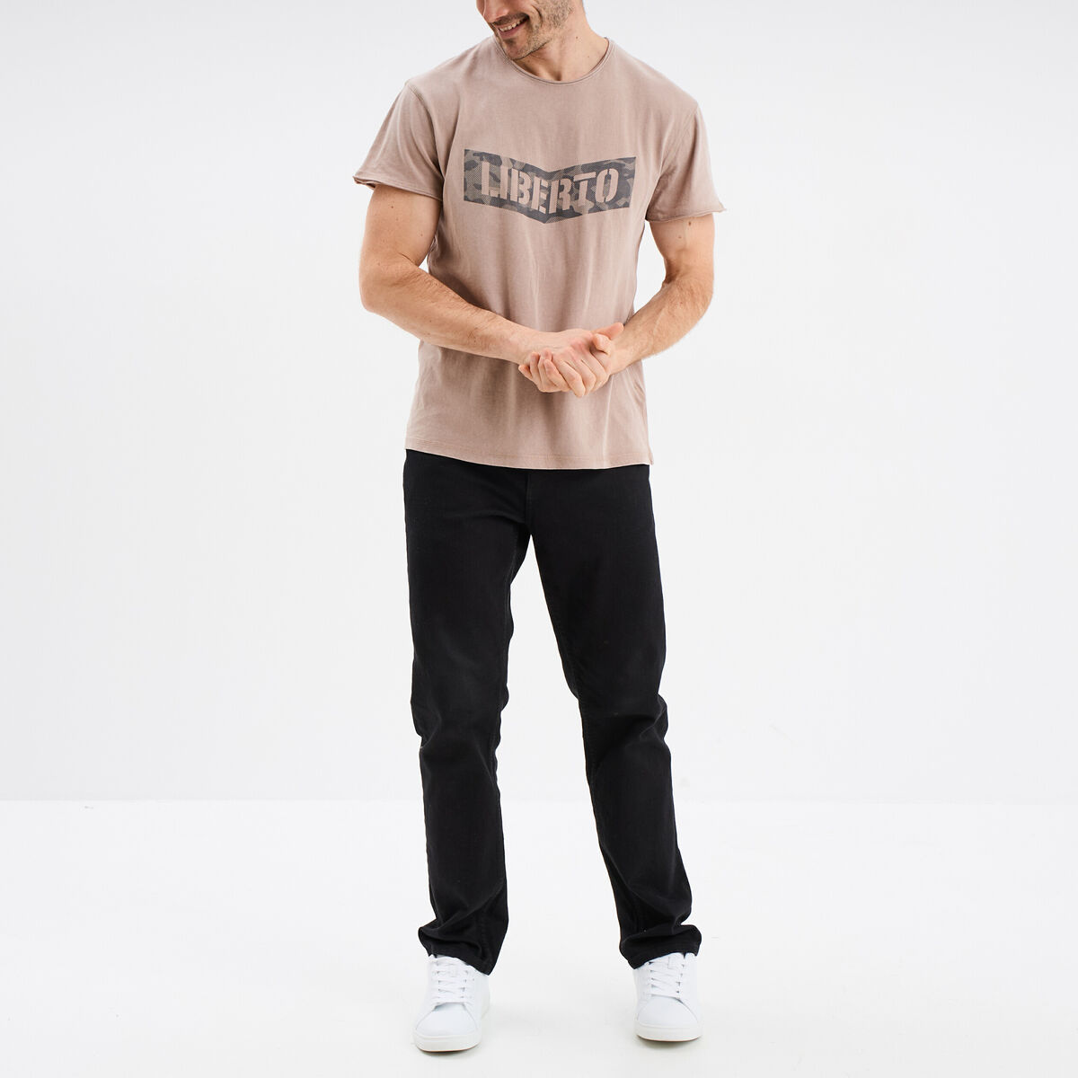 T-shirt manches courtes coton d&eacute;lav&eacute; marron homme