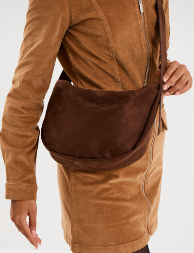 Sac banane effet su&eacute;dine marron fonc&eacute; femme