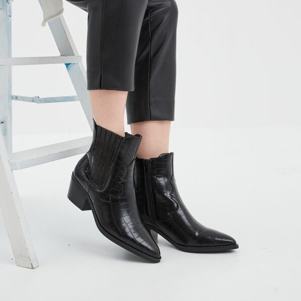bottines santiags aspect croco a talons noir femme Bottines santiags aspect croco à talons noir femme