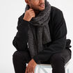 &Eacute;charpe gris fonc&eacute; homme