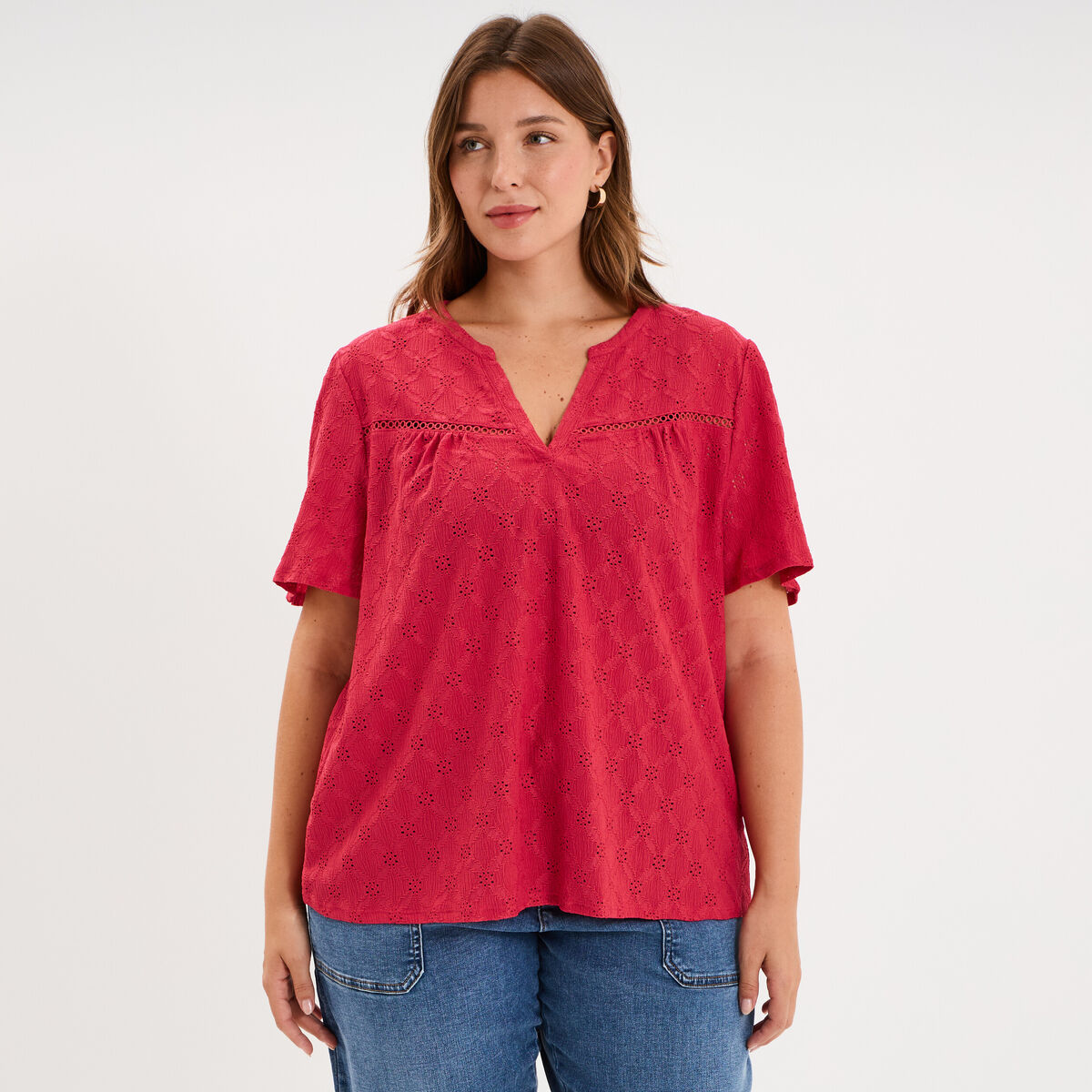 T-shirt broderie anglaise col tunisien rose cerise femme grande taille
