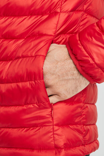 Doudoune droite légère col montant rouge homme