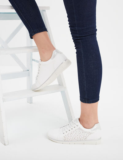 Baskets perforées à lacets Confortissimo blanc femme
