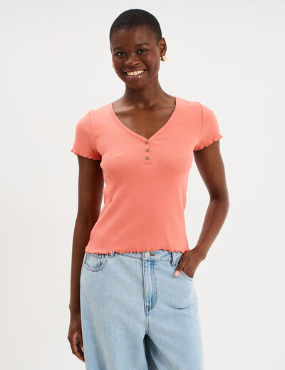 T-shirt ajust&eacute; col en V avec boutons vieux rose femme