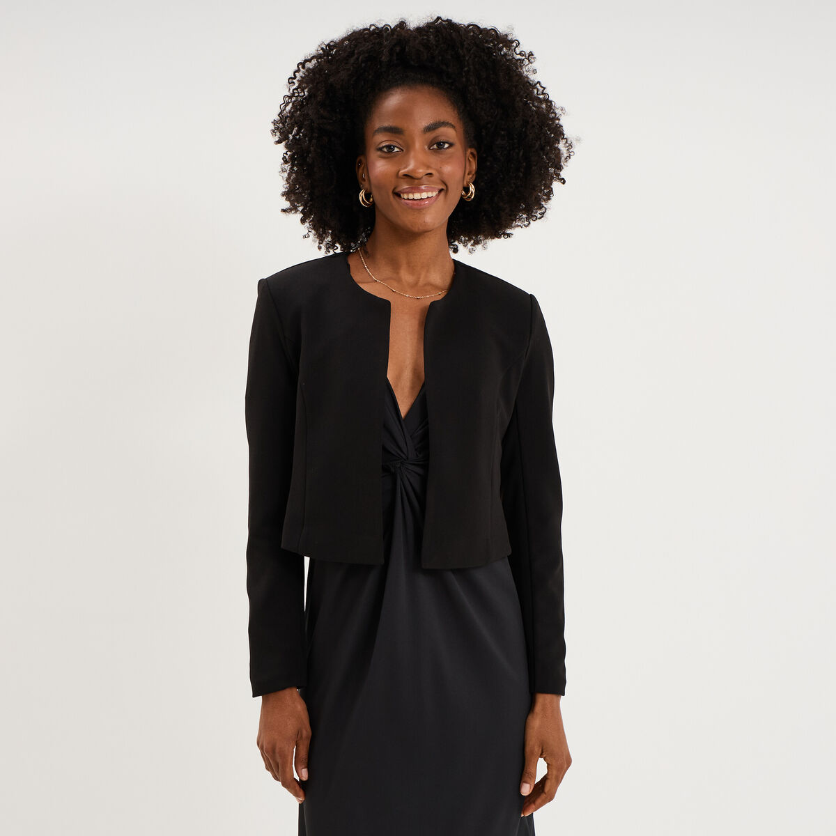 Veste bol&eacute;ro courte ajust&eacute;e noir femme