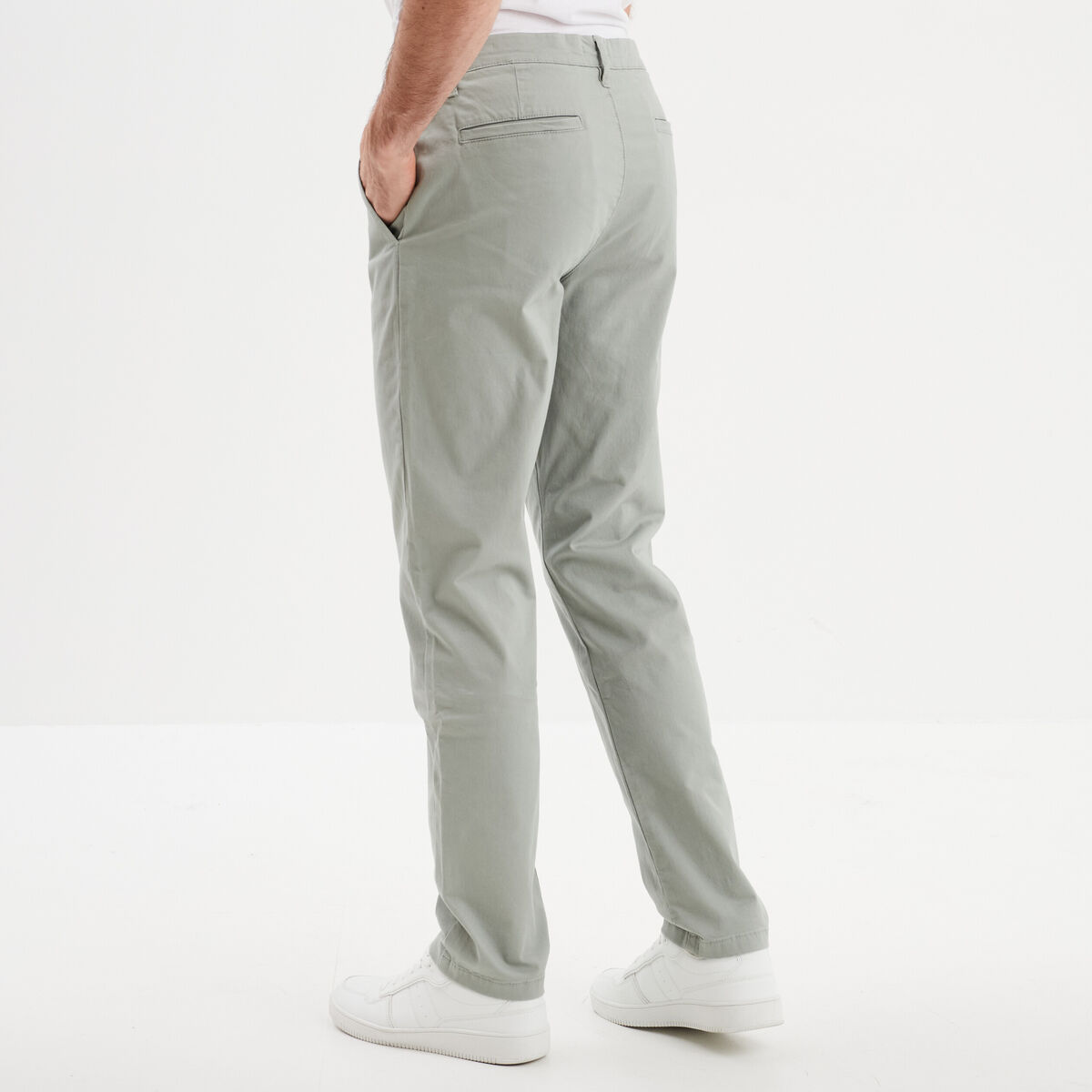 Pantalon chino droit stretch vert olive homme