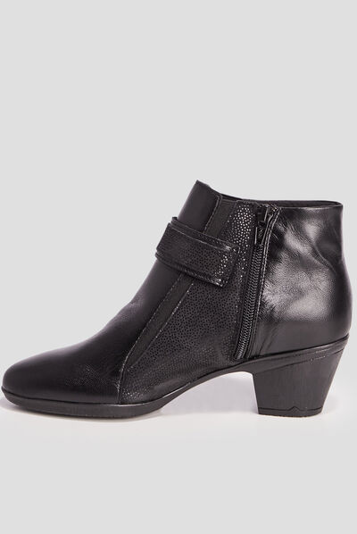 Bottines en cuir à talons noir femme