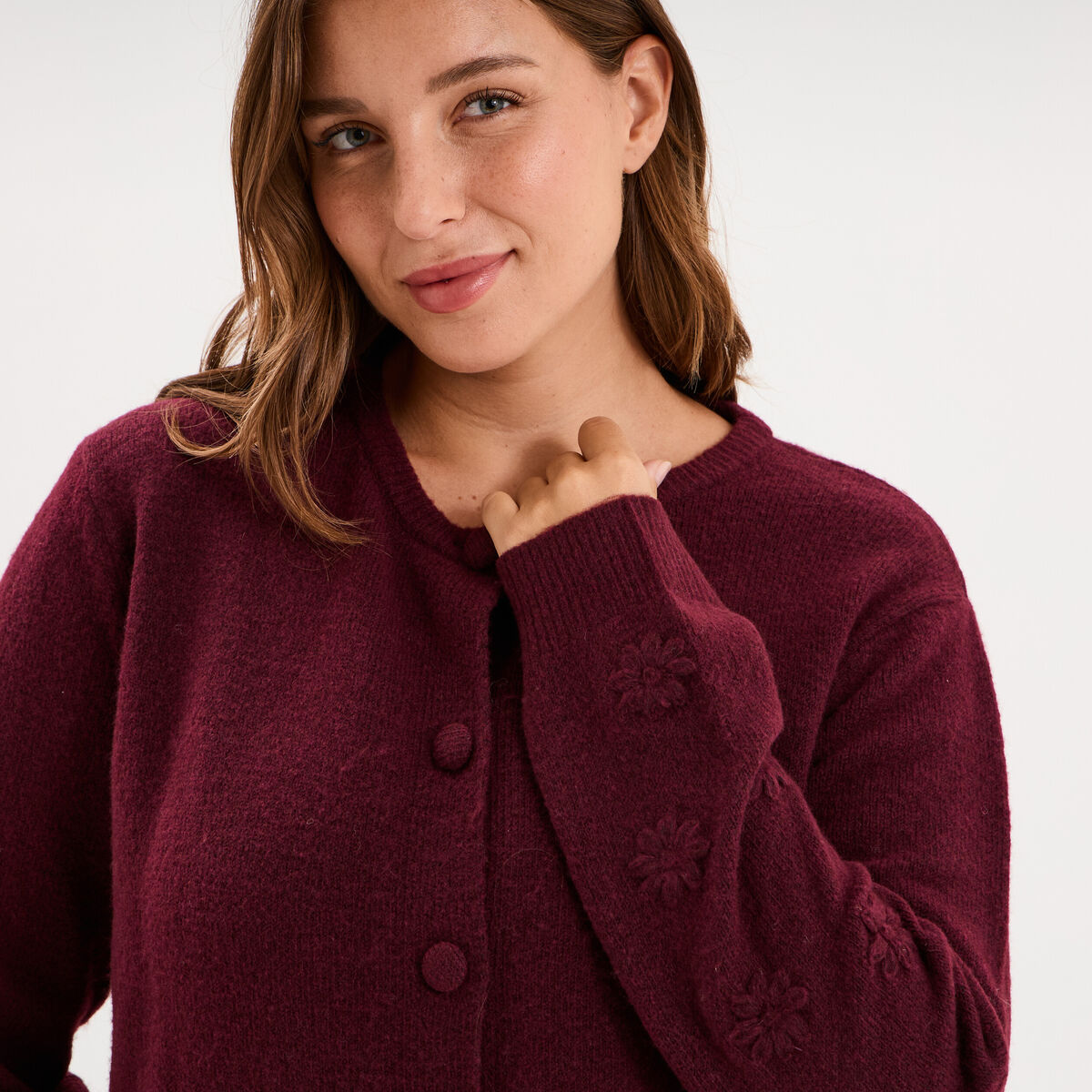 Gilet col rond manches longues boutonn&eacute; violet fonc&eacute; femme grande taille