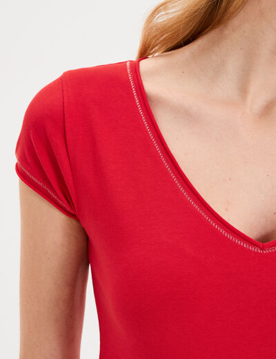 T-shirt col V ajust&eacute; manches courtes rouge femme