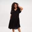 Robe courte fluide &eacute;vas&eacute;e col tunisien noir femme grande taille