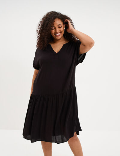 Robe courte fluide &eacute;vas&eacute;e col tunisien noir femme grande taille