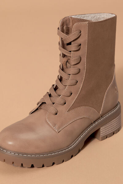 Bottines fourrées à lacets marron femme