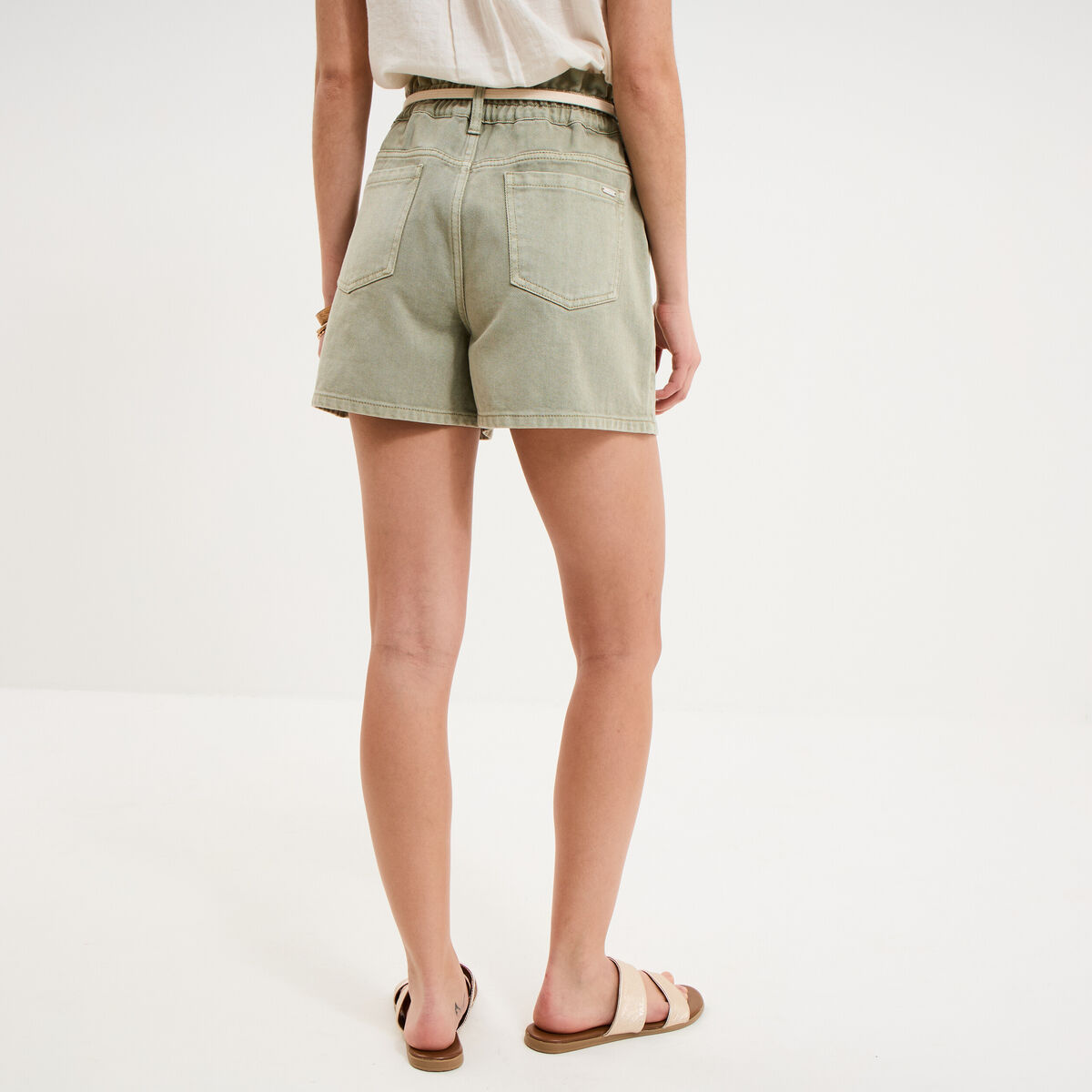 Short mom ceinture cordon coton vert kaki femme