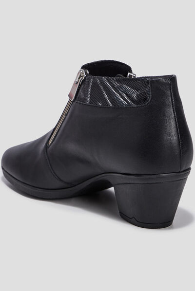 Bottines à talons en cuir noir femme