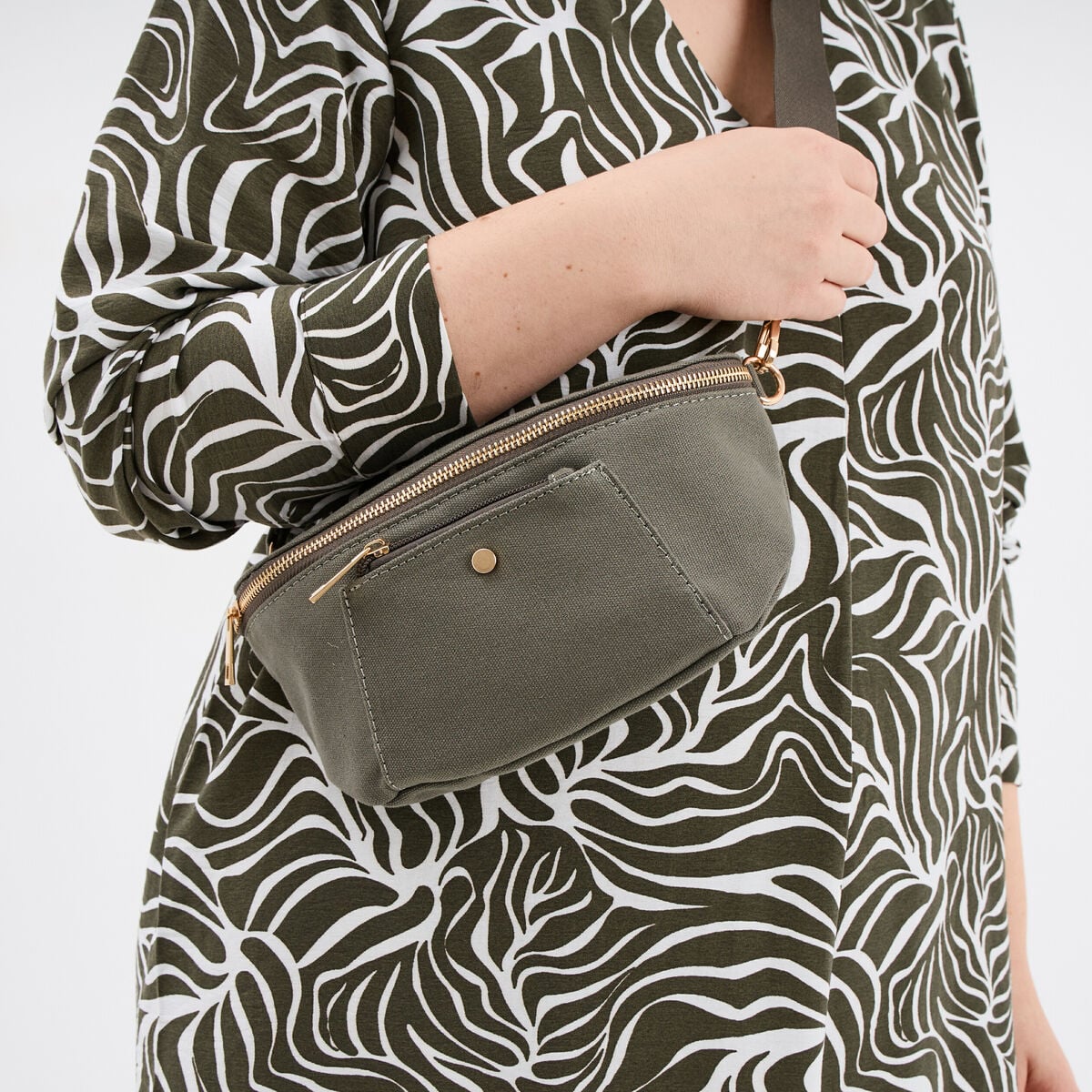 Sac banane en toile de coton canvas vert kaki femme