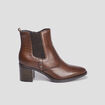 Bottines à talons avec clous en cuir marron femme