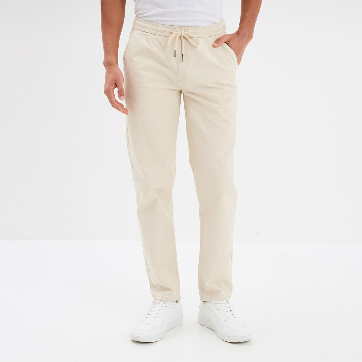 Pantalon chino regular taille &eacute;lastiqu&eacute;e beige homme